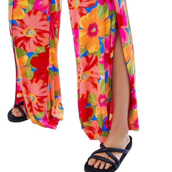 Billbong | Pink Floral Split Spirit Wide Let Trousers - Picture 3 of 9